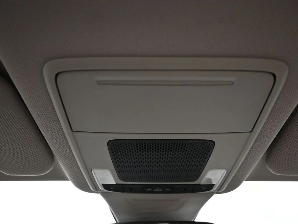 2023 Honda CR-V 6th Gen - Image 17 of 21