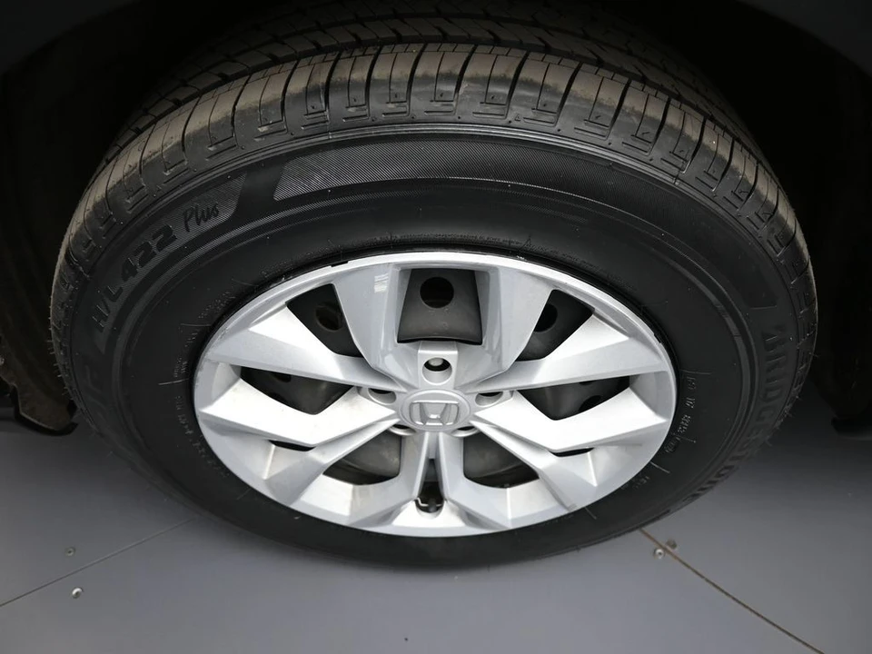 2023 Honda CR-V 6th Gen - Image 14 of 21