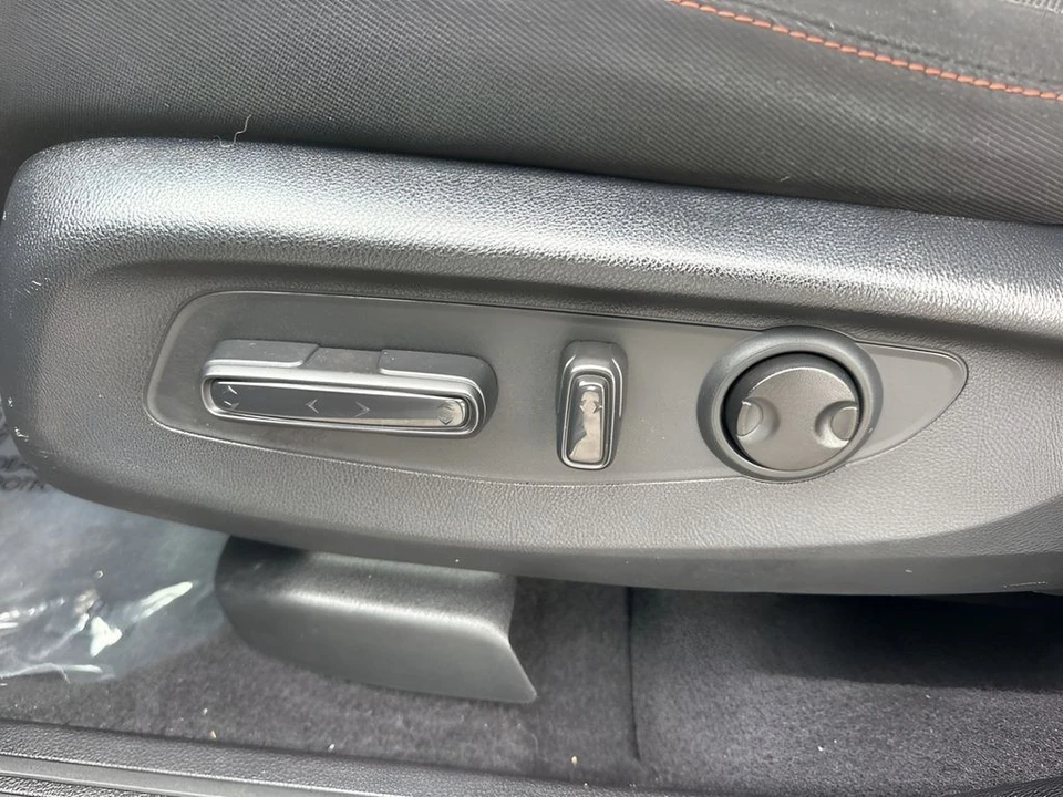 2023 Honda CR-V 6th Gen - Image 10 of 21