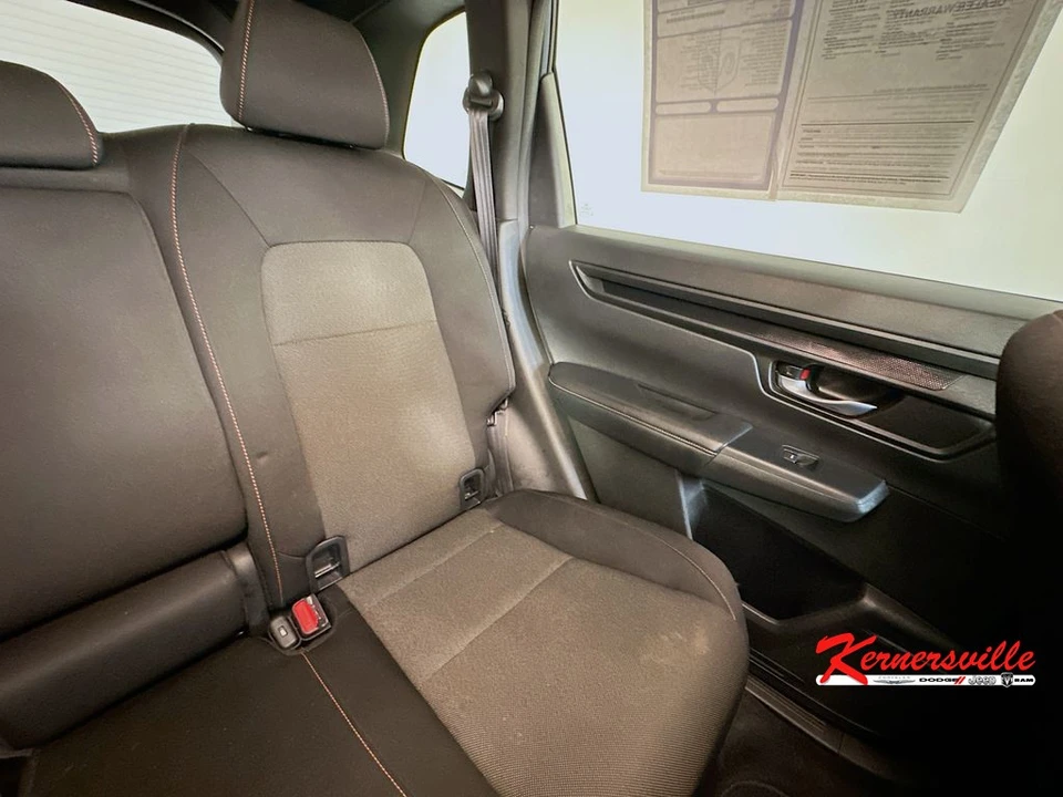 2023 Honda CR-V 6th Gen - Image 14 of 21