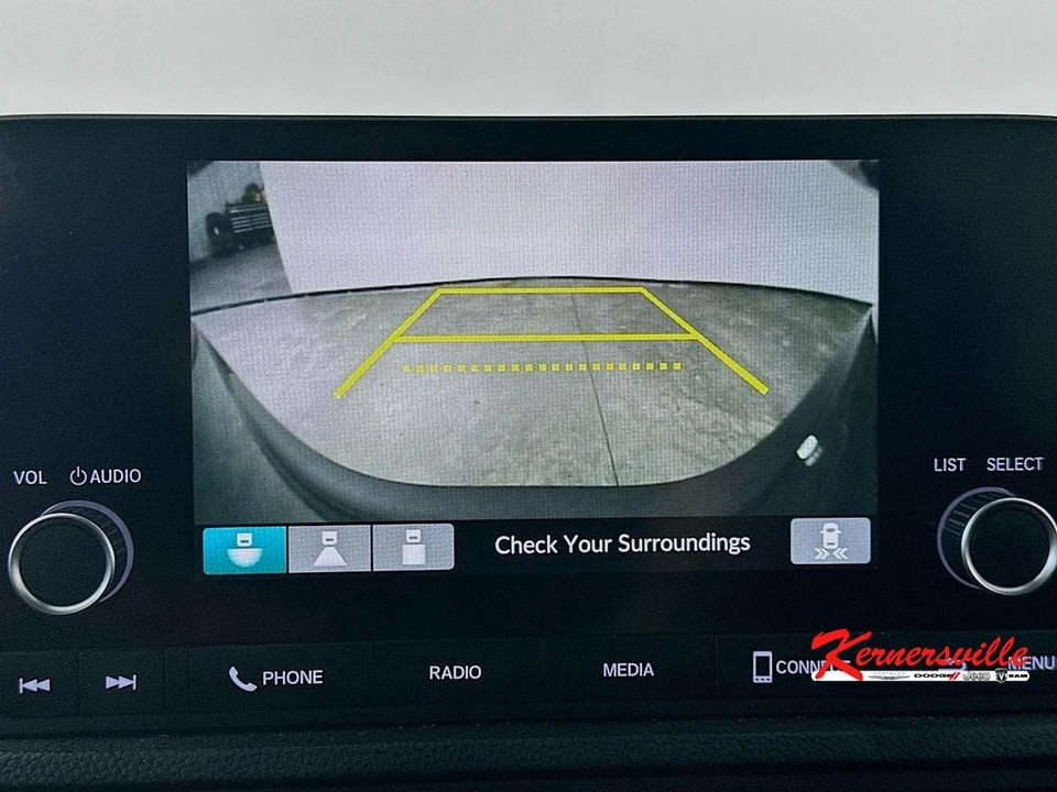 2023 Honda CR-V 6th Gen - Image 19 of 21