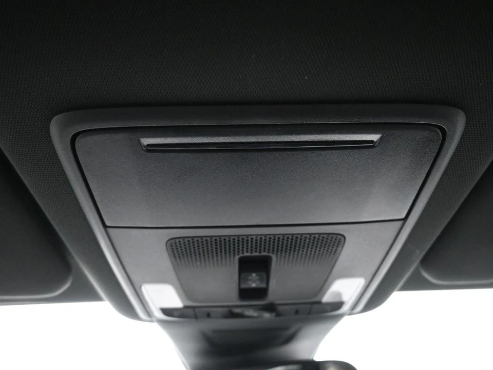2023 Honda CR-V 6th Gen - Image 17 of 21