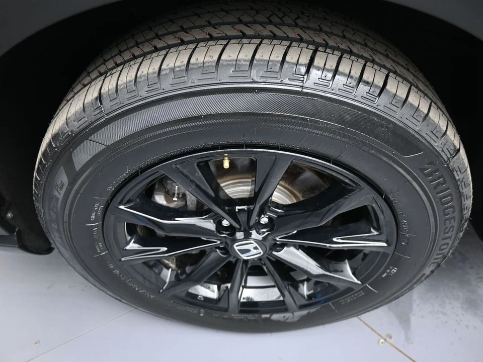 2023 Honda CR-V 6th Gen - Image 14 of 21