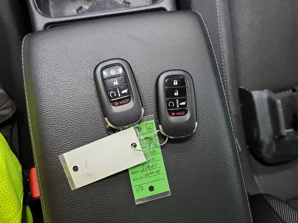2023 Honda CR-V 6th Gen - Image 10 of 11