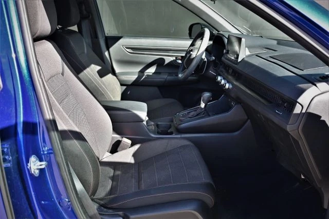 2023 Honda CR-V 6th Gen - Image 14 of 17