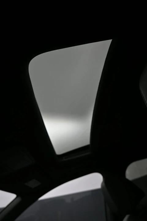 2023 Honda CR-V 6th Gen - Image 18 of 21