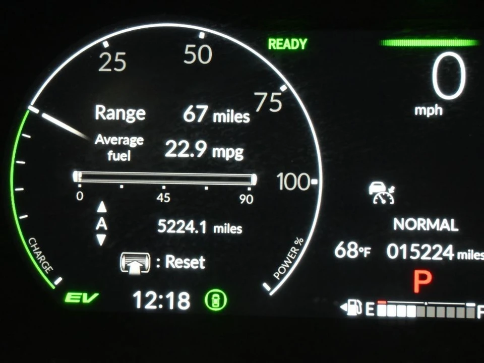 2023 Honda CR-V 6th Gen - Image 16 of 21