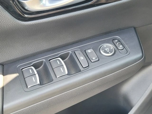2023 Honda CR-V 6th Gen - Image 16 of 21