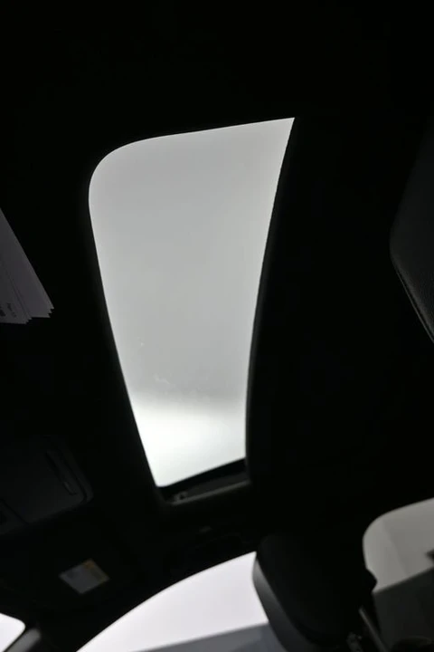 2023 Honda CR-V 6th Gen - Image 18 of 21