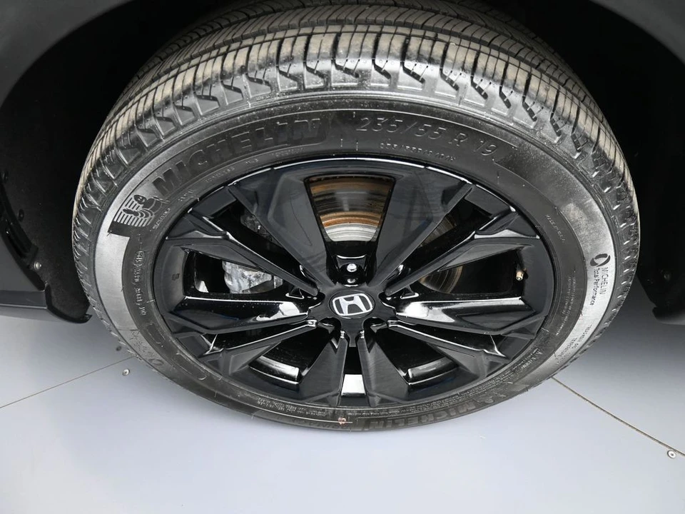 2023 Honda CR-V 6th Gen - Image 14 of 21