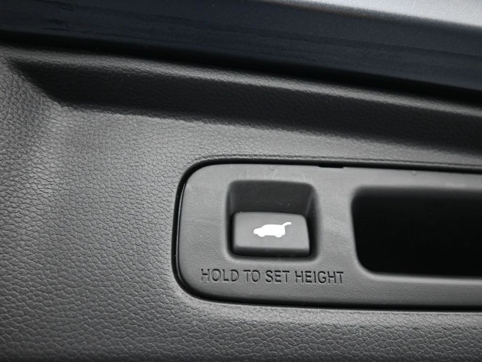 2023 Honda CR-V 6th Gen - Image 23 of 31