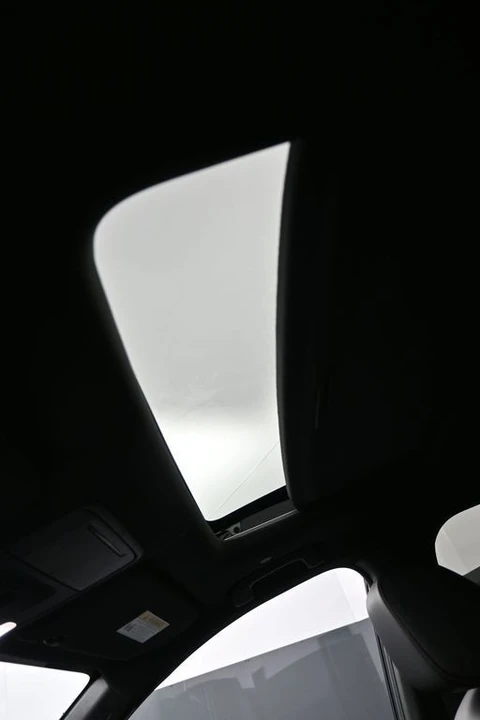 2023 Honda CR-V 6th Gen - Image 18 of 21