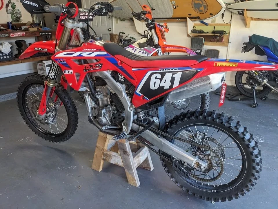 2023 Honda CRF - Image 2 of 3