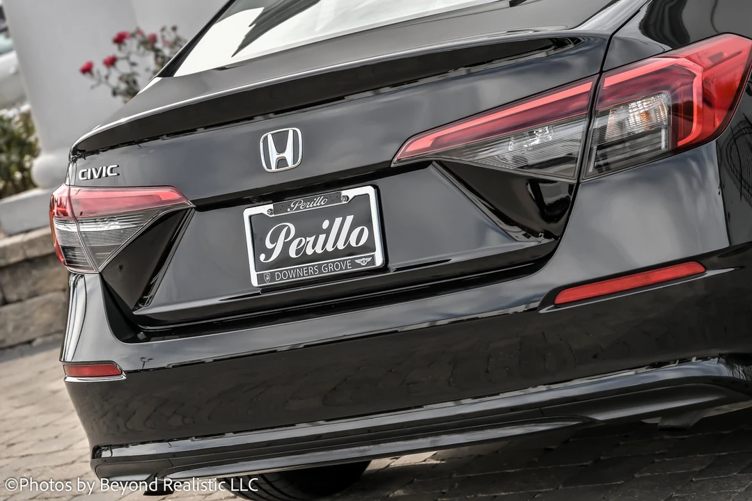 2023 Honda Civic 11th Gen - Image 15 of 21