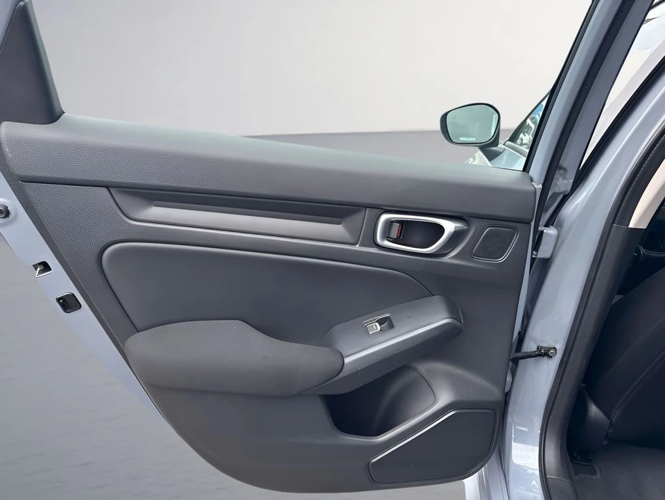 2023 Honda Civic 11th Gen - Image 25 of 31