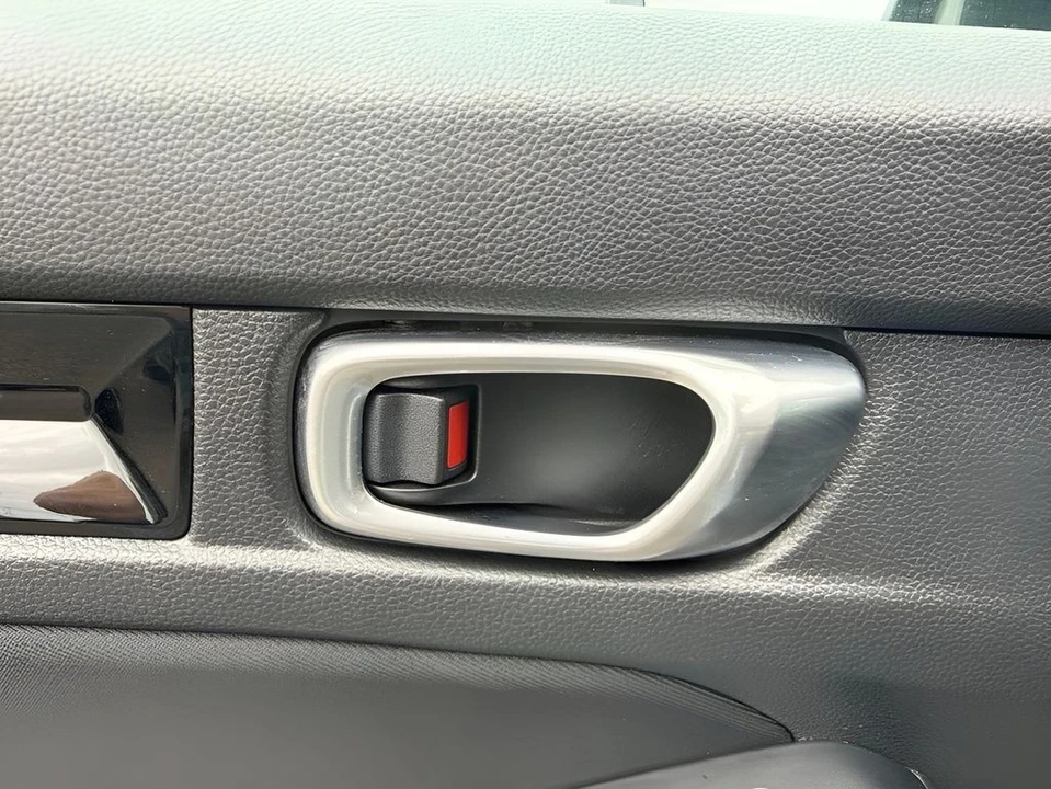 2023 Honda Civic 11th Gen - Image 11 of 31