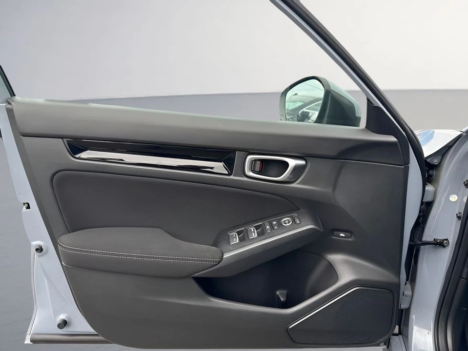 2023 Honda Civic 11th Gen - Image 23 of 31