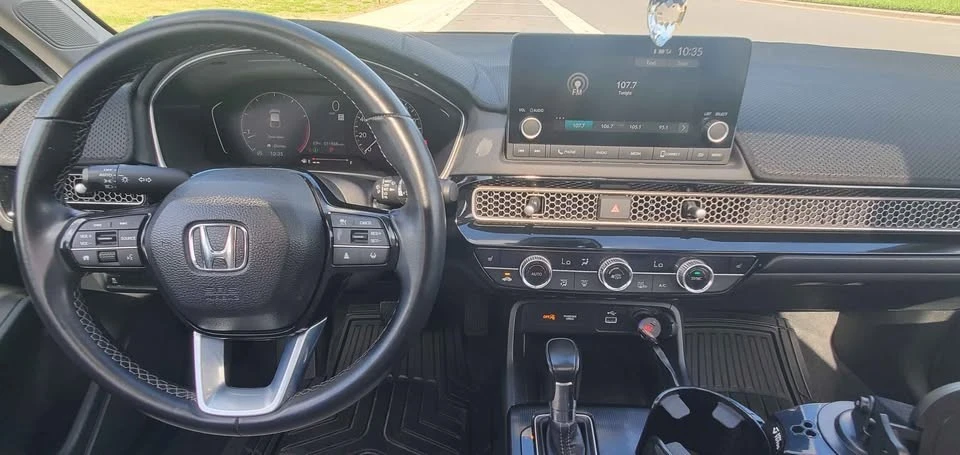 2023 Honda Civic 11th Gen - Image 10 of 18