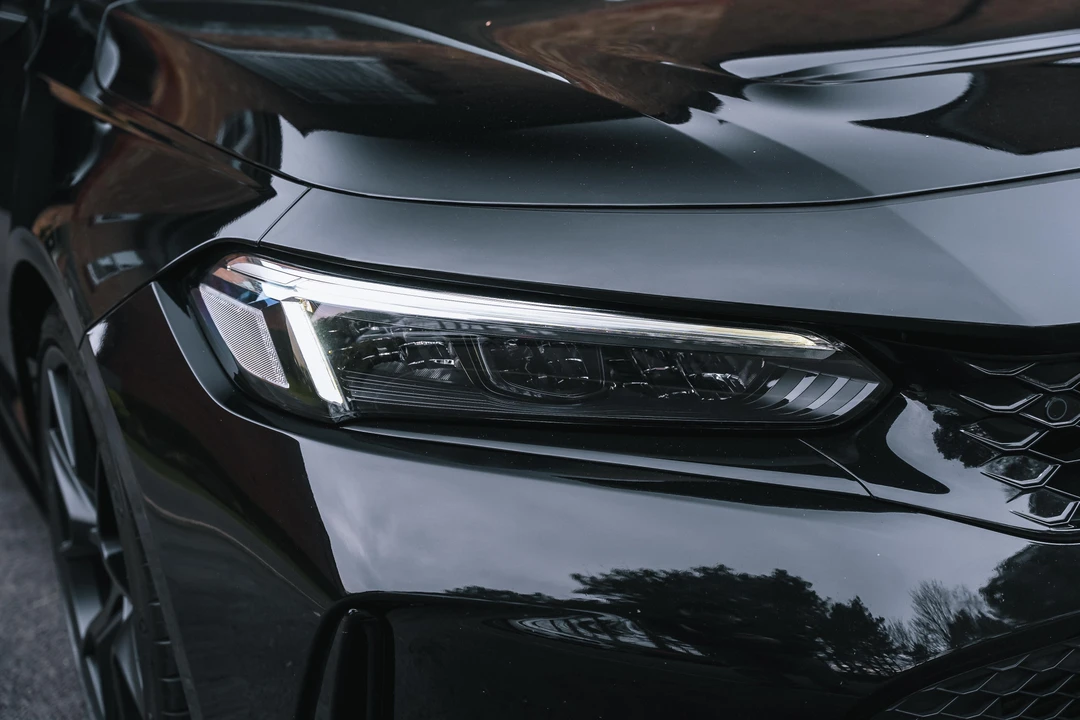 2023 Honda FL5 Civic Type R - Image 18 of 31