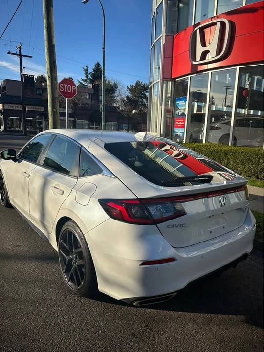 2023 Honda Civic 11th Gen - Image 10 of 19