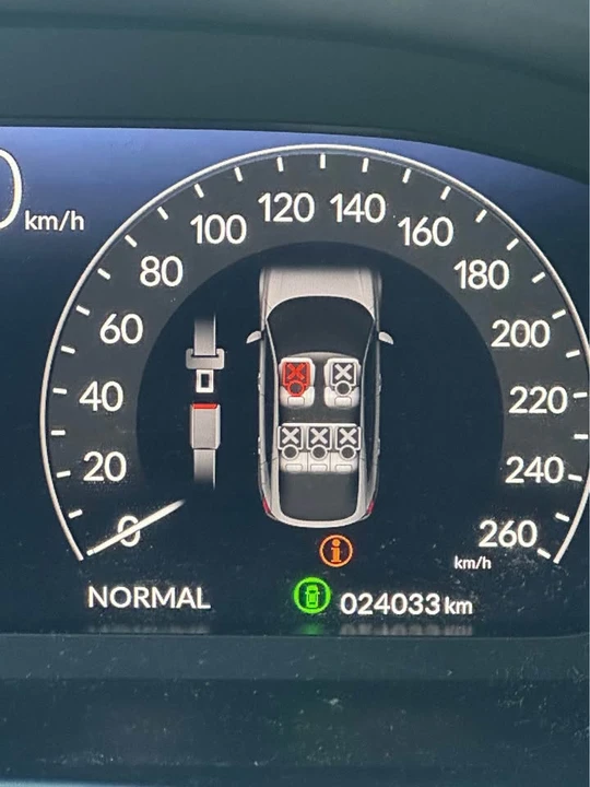 2023 Honda Civic 11th Gen - Image 15 of 19