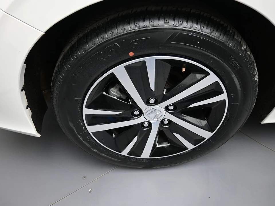 2023 Honda Civic 11th Gen - Image 12 of 21