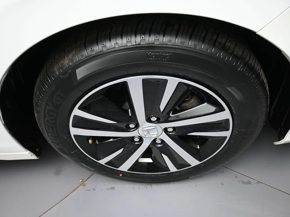 2023 Honda Civic 11th Gen - Image 13 of 21