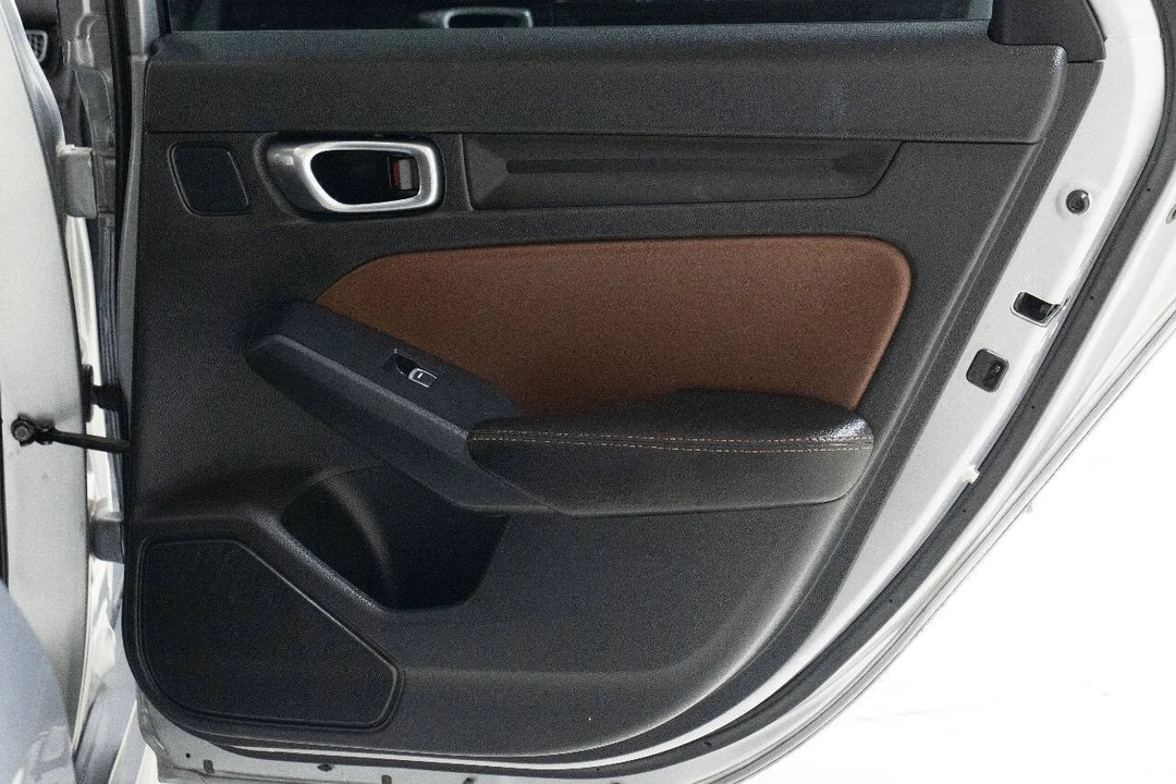 2023 Honda Civic 11th Gen - Image 19 of 31