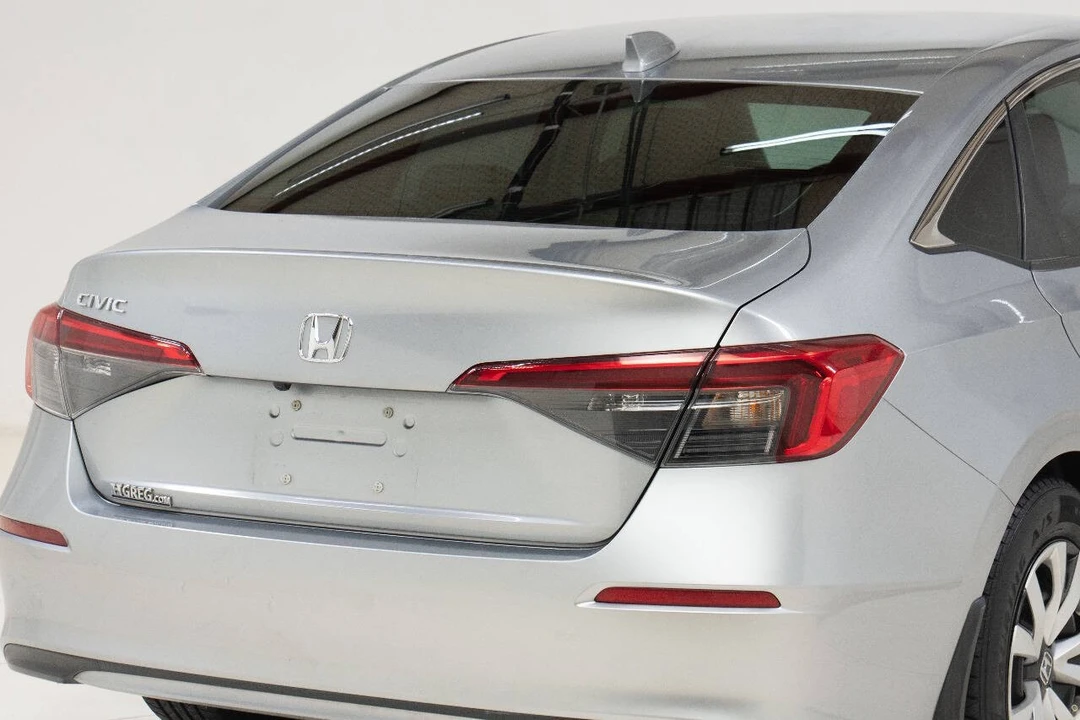 2023 Honda Civic 11th Gen - Image 13 of 31