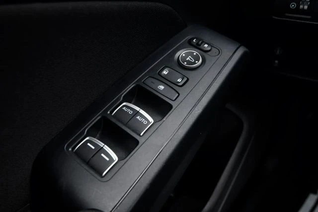 2023 Honda Civic 11th Gen - Image 11 of 21