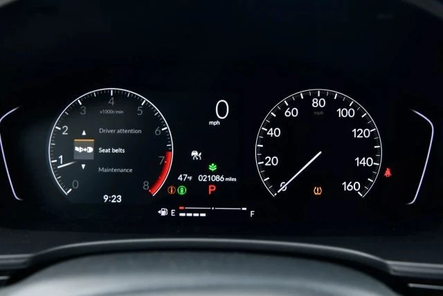 2023 Honda Civic 11th Gen - Image 14 of 27