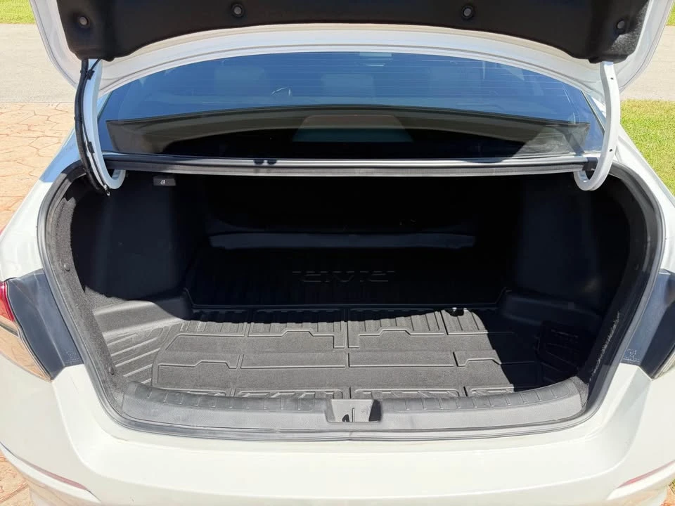 2023 Honda Civic 11th Gen - Image 13 of 16