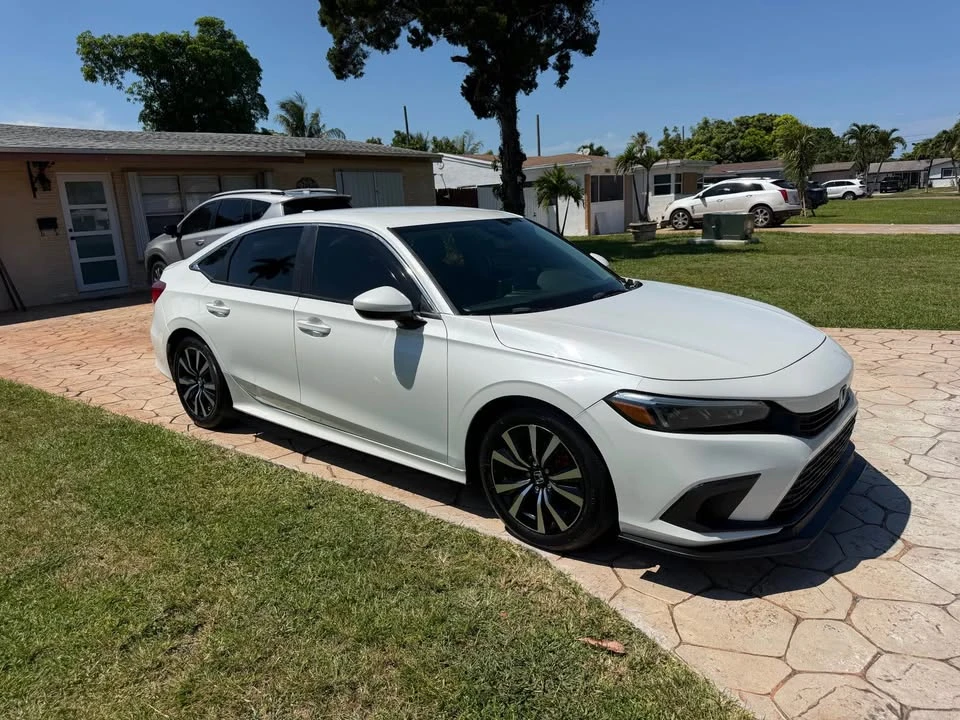 2023 Honda Civic 11th Gen - Image 3 of 16