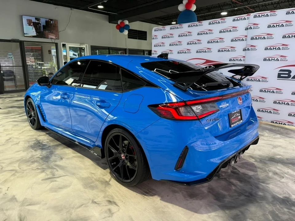 2023 Honda Civic 11th Gen - Image 12 of 31