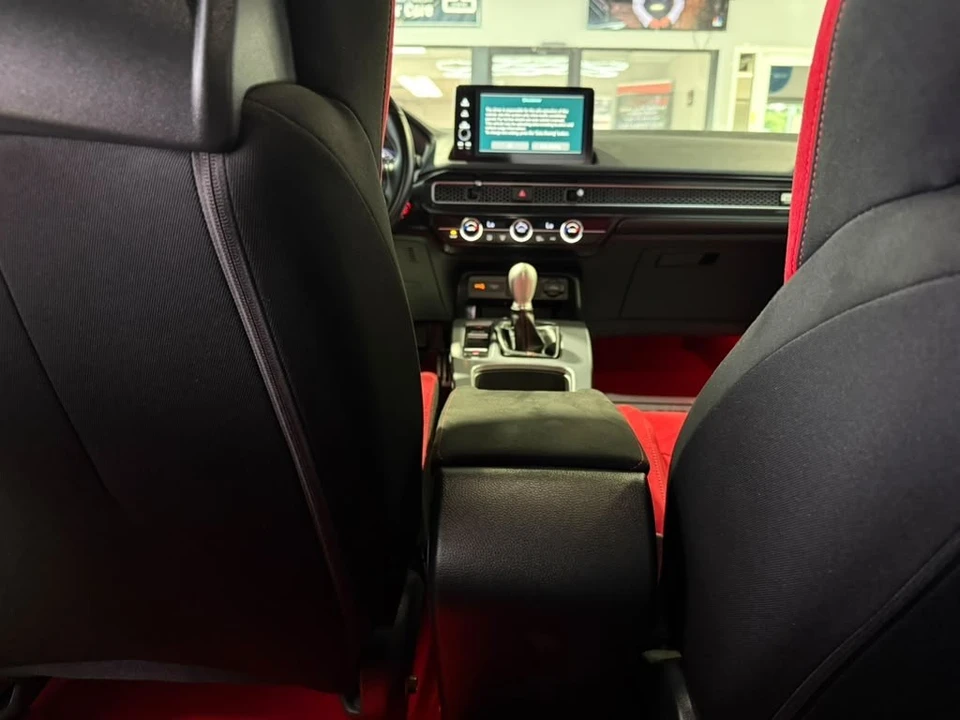 2023 Honda Civic 11th Gen - Image 23 of 31