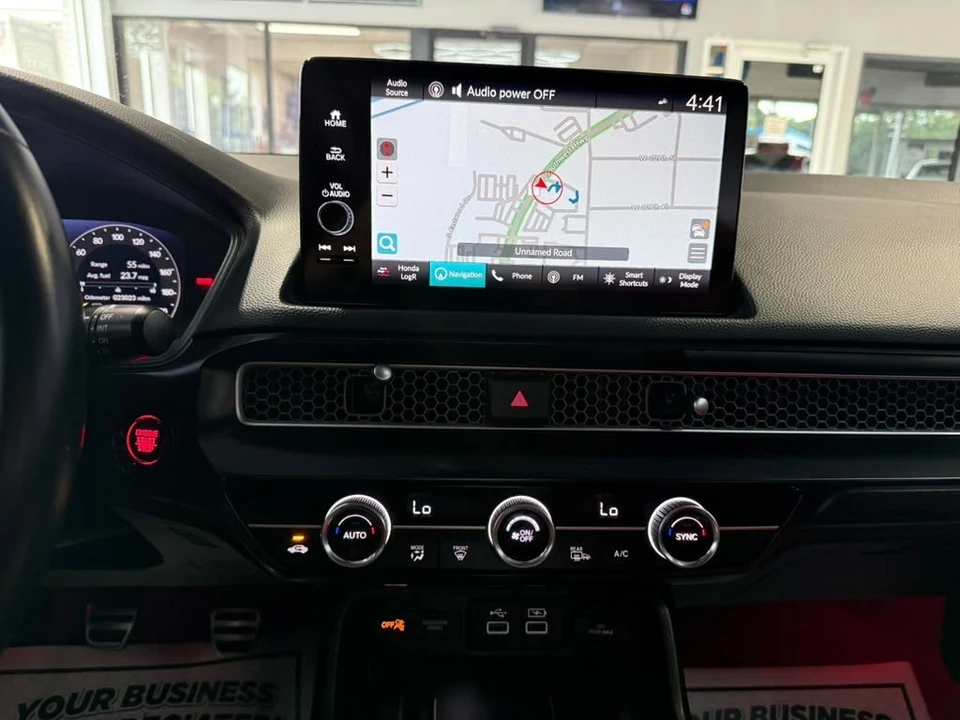 2023 Honda Civic 11th Gen - Image 19 of 31