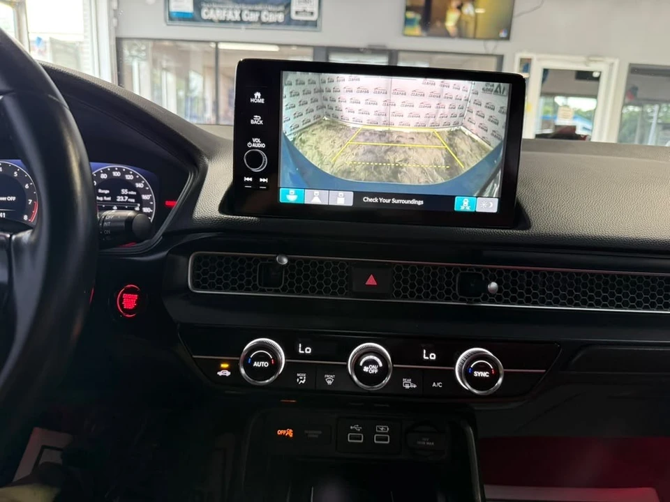 2023 Honda Civic 11th Gen - Image 20 of 31