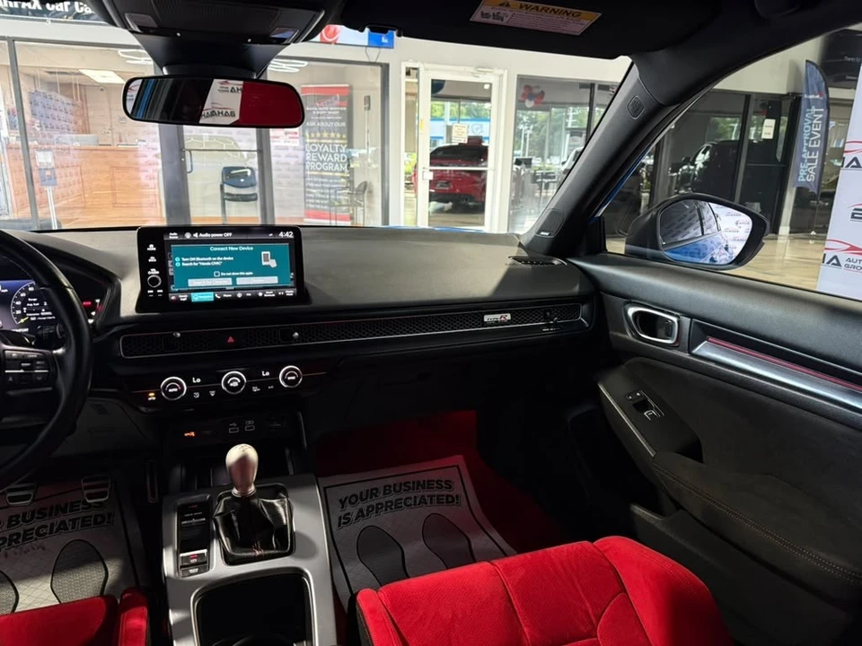 2023 Honda Civic 11th Gen - Image 27 of 31