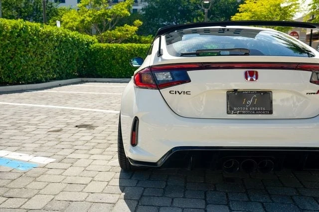 2023 Honda Civic 11th Gen - Image 24 of 31