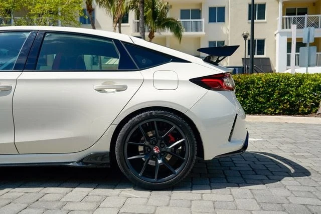 2023 Honda Civic 11th Gen - Image 16 of 31