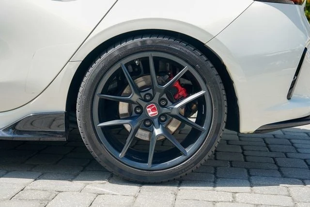 2023 Honda Civic 11th Gen - Image 17 of 31