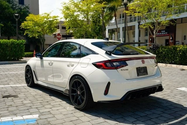 2023 Honda Civic 11th Gen - Image 20 of 31