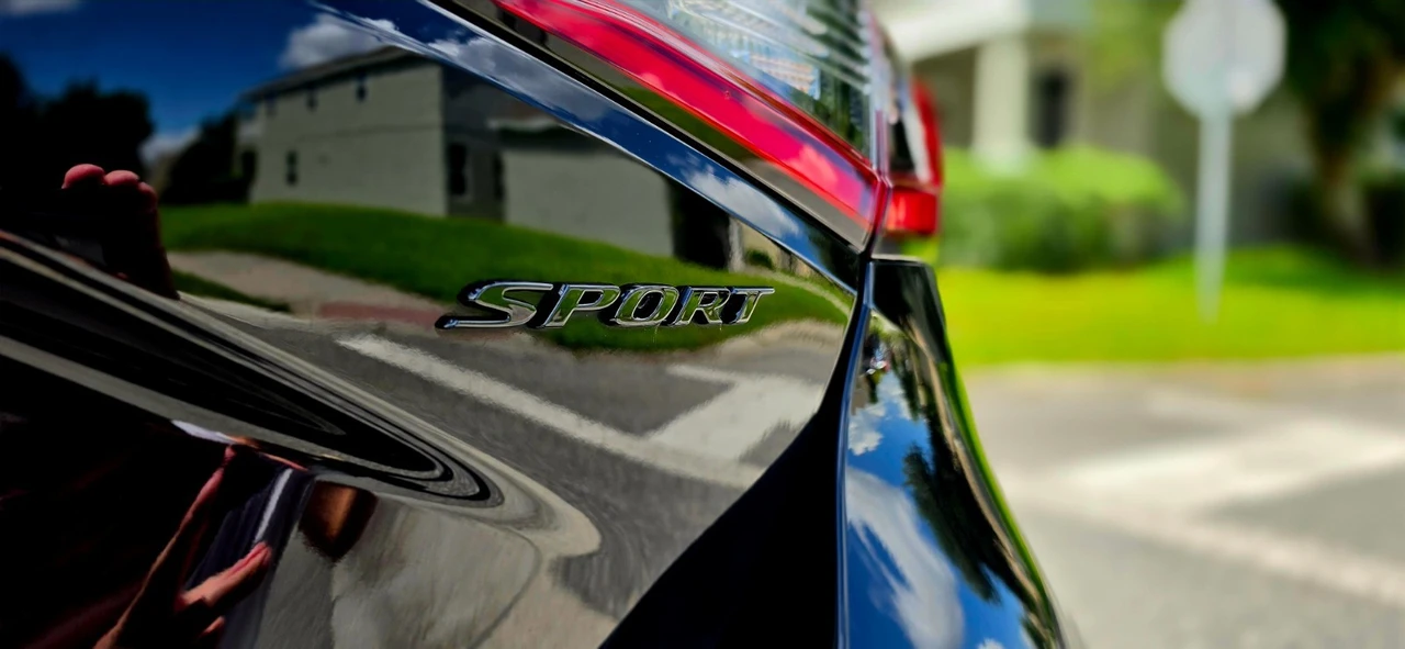 2023 Honda Civic 11th Gen - Image 10 of 18