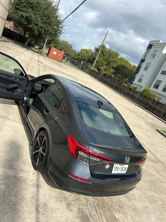 2023 Honda Civic 11th Gen - Image 9 of 21