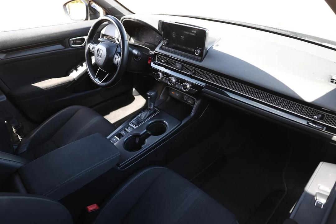 2023 Honda Civic 11th Gen - Image 16 of 21