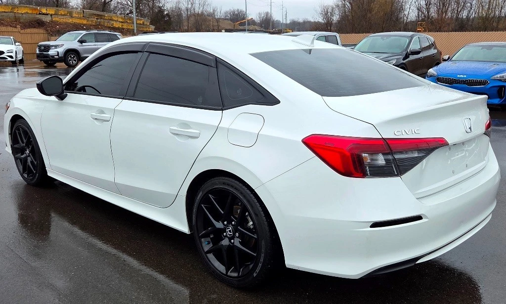 2023 Honda Civic 11th Gen - Image 5 of 28