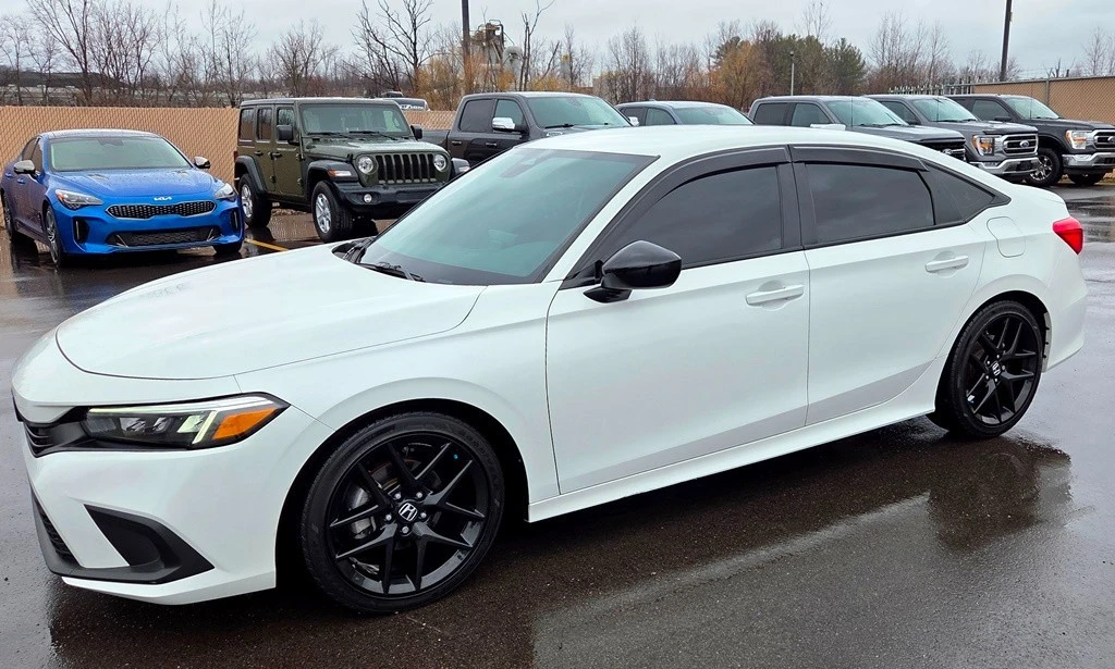 2023 Honda Civic 11th Gen - Image 3 of 28