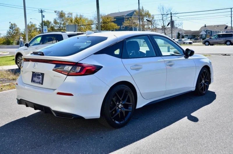 2023 Honda Civic 11th Gen - Image 11 of 12
