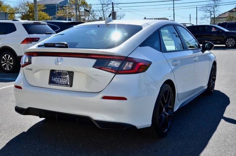 2023 Honda Civic 11th Gen - Image 10 of 12