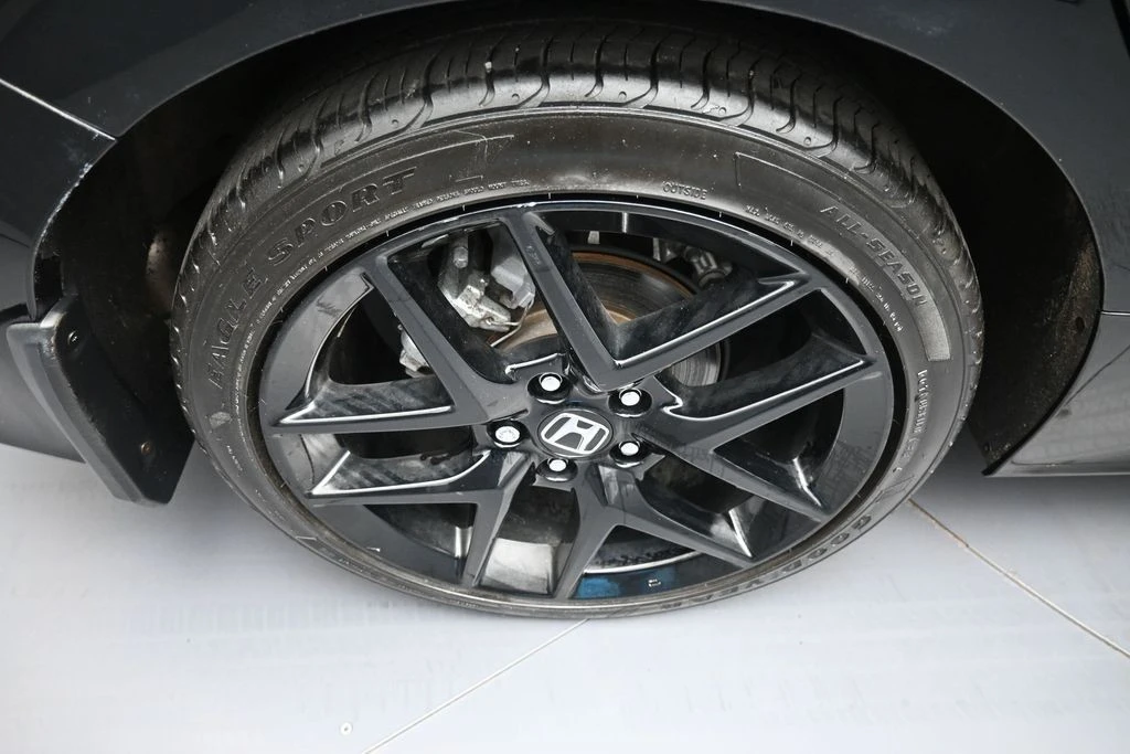 2023 Honda Civic 11th Gen - Image 12 of 31
